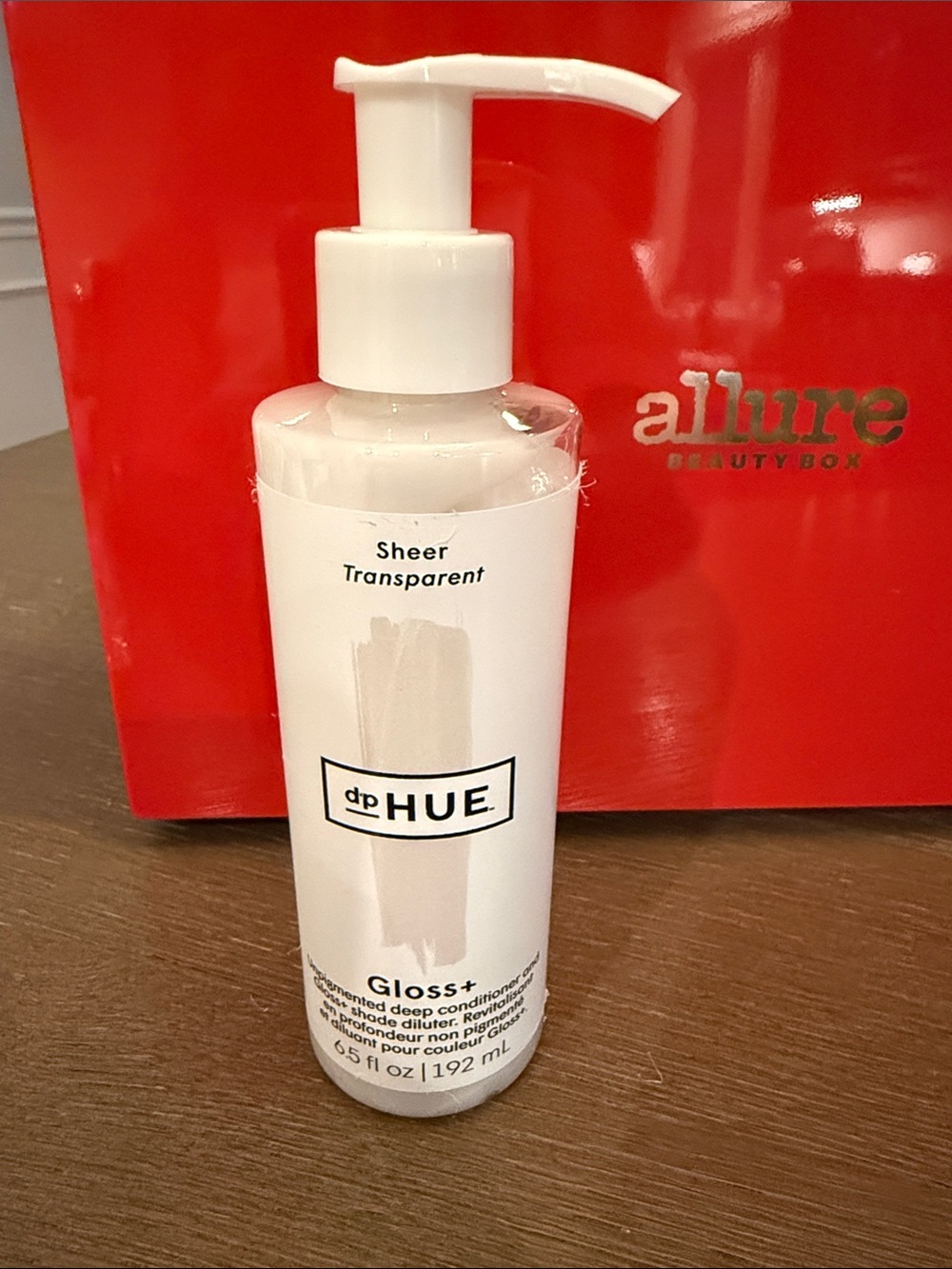 dp HUE Gloss+ Sheer Transparent Leave-In Conditioner - sheer